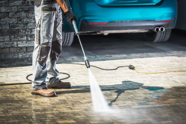 Driveway Pressure Washing in New Orleans