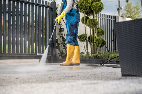 Driveway Power Washing in New Orleans