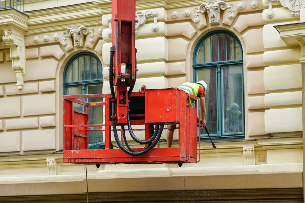 Building Power Washing in New Orleans